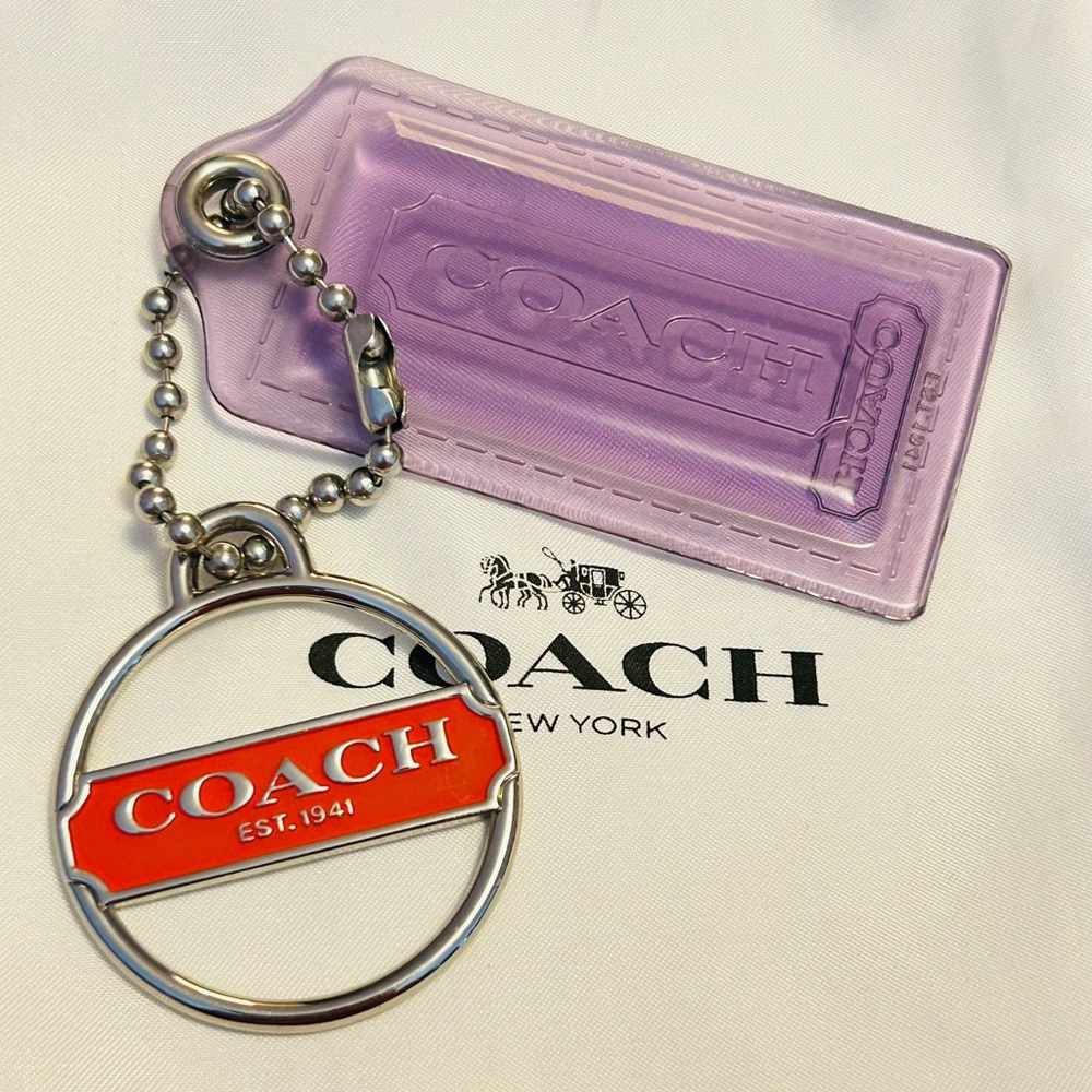 💰SOLD💰NWOT Coach 1941 Tag Keychain/ Bag Charm - Picture 3 of 13